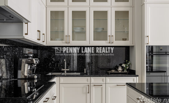 Продажа 4-комн квартиры на вторичном рынке Сретенский б-р,  д. 6/1,  к. 1