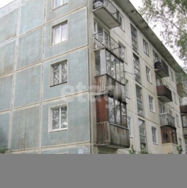 Продажа 2-комн квартиры на вторичном рынке Кузнецова пр-кт,  д. 11 к3