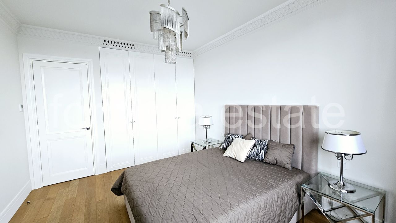 Аренда 2-комн квартиры на вторичном рынке улица Авиаконструктора Сухого, 2к1