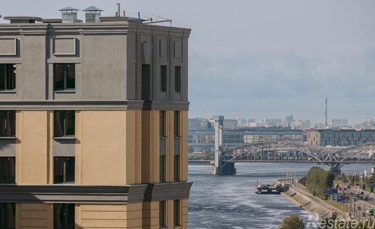 Продажа 3-комн квартиры на вторичном рынке Октябрьская наб,  д. 42