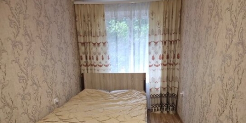 3-комн квартира улица Коновалова,  д. 10