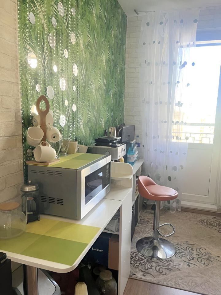 Продажа 3-комн квартиры на вторичном рынке пос. Шушары, Славянка тер., улица Полоцкая, 11к2