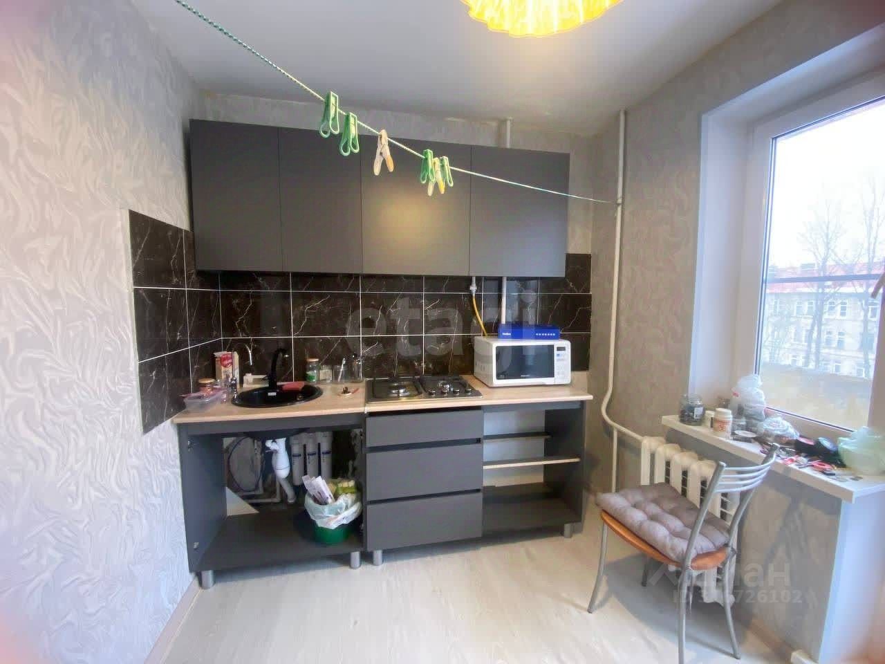 Продажа 1-комн квартиры на вторичном рынке Волхов, улица Володарского, 7