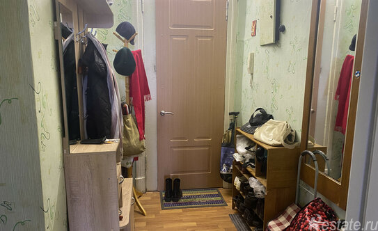 Продажа 1-комн квартиры на вторичном рынке ул Полярников,  д. 5