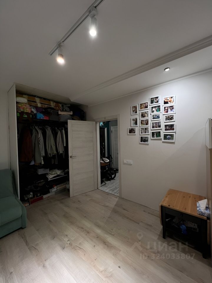 Продажа 1-комн квартиры на вторичном рынке Комендантский проспект, 17к2Б