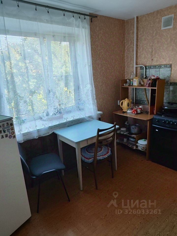 Продажа 3-комн квартиры на вторичном рынке Кириши, проспект Ленина, 28