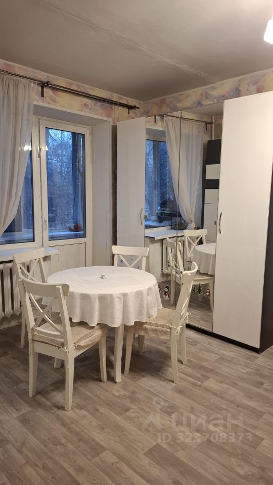 Продажа 2-комн квартиры на вторичном рынке 1-я Владимирская улица, 12К2