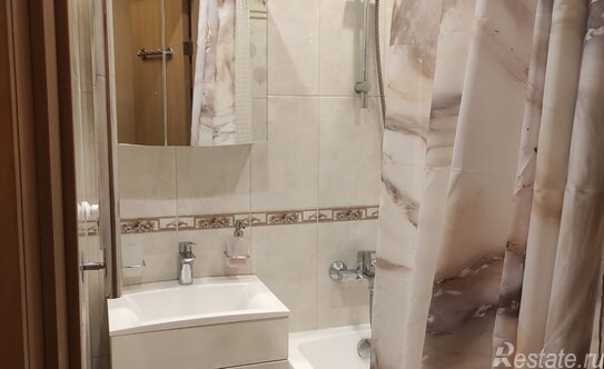 Продажа 2-комн квартиры на вторичном рынке Белградская улица,  д. 32