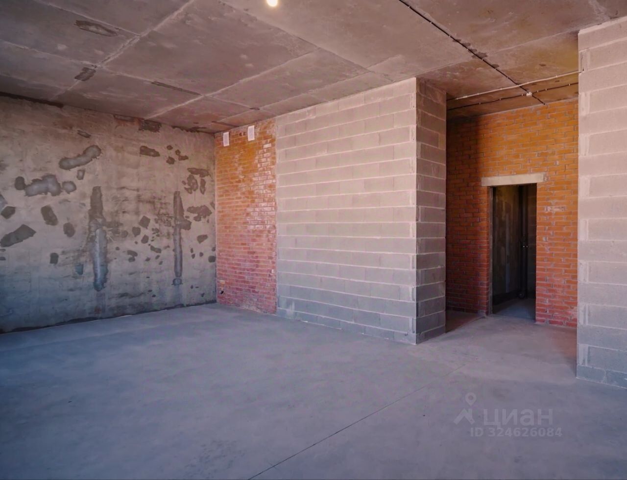 Продажа 3-комн квартиры на вторичном рынке набережная Воскресенская, 32