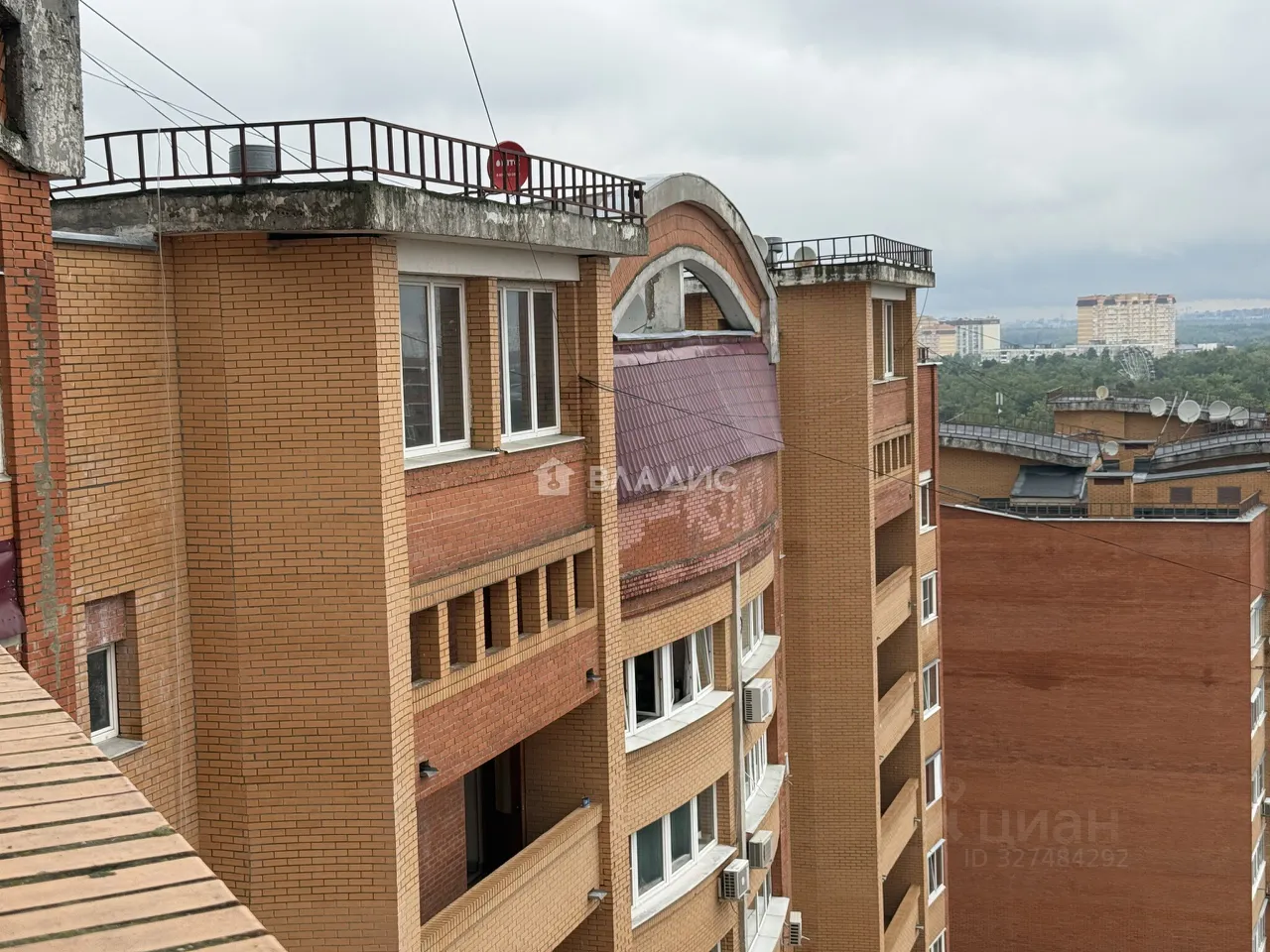 Продажа 4-комн квартиры на вторичном рынке Красногорск, Школьная улица, 9