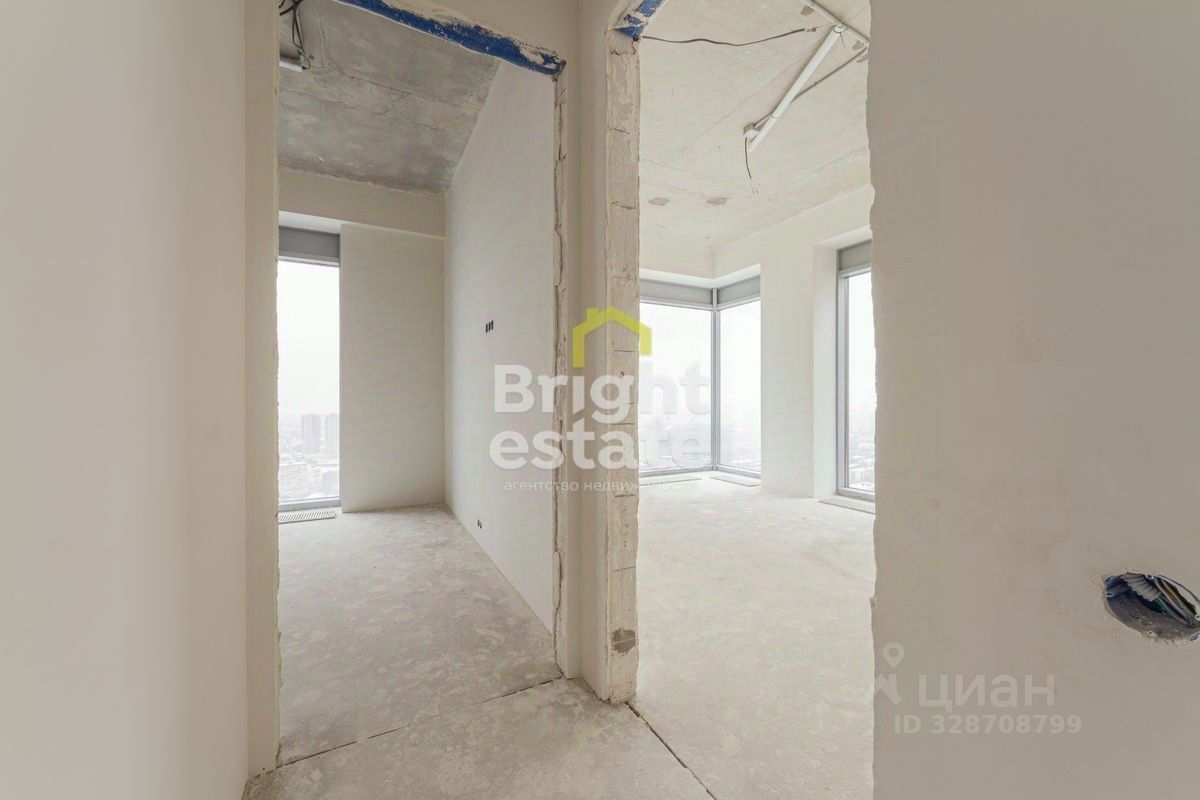 Продажа 4-комн квартиры на вторичном рынке Севастопольский проспект, 22А