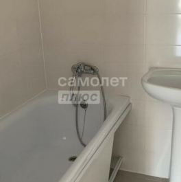 Продажа 3-комн квартиры на вторичном рынке Люберцы, ул лётчика Ларюшина,  д. 6