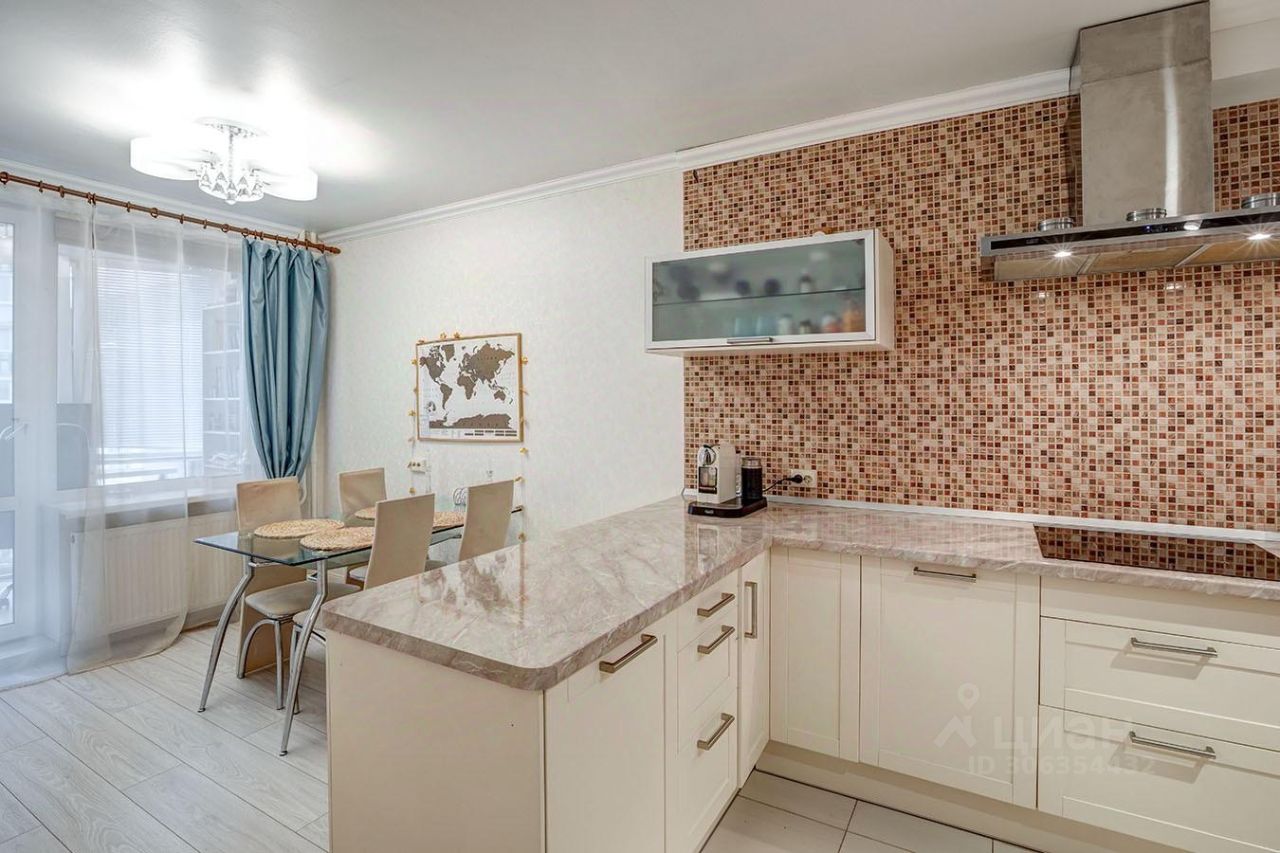 Продажа 3-комн квартиры на вторичном рынке Народная улица, 11к2