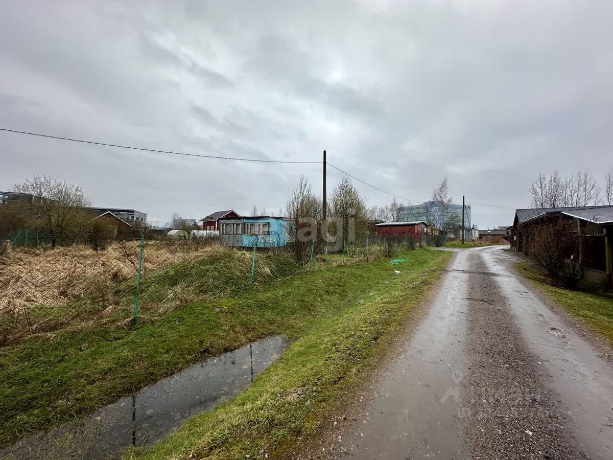 Продажа земли пос. Стрельна, улица Новые Заводы, 57г