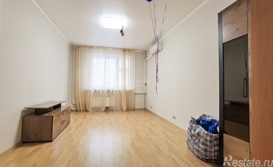 Продажа 3-комн квартиры на вторичном рынке улица Васильцовский Стан,  д. 11