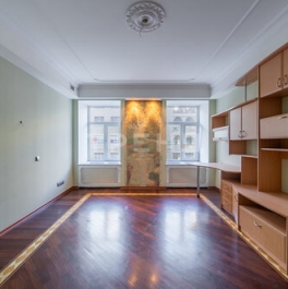 Продажа 4-комн квартиры на вторичном рынке ул Гаванская,  д. 20