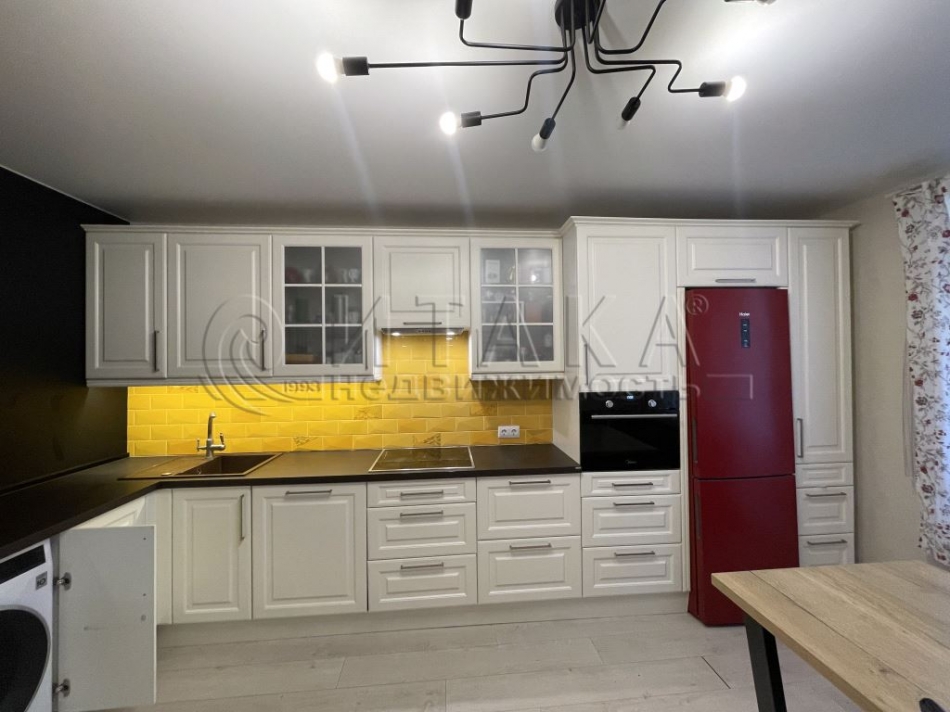 Продажа 3-комн квартиры на вторичном рынке Колпино, Павловская ул., д. 63, стр. 1