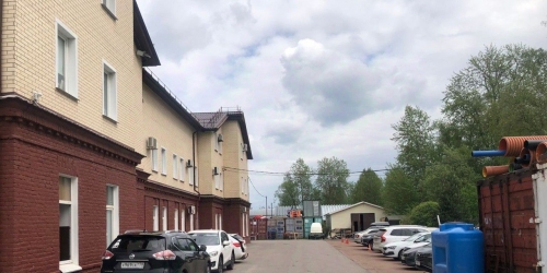 Отдельное здание Братская улица,  д. 23