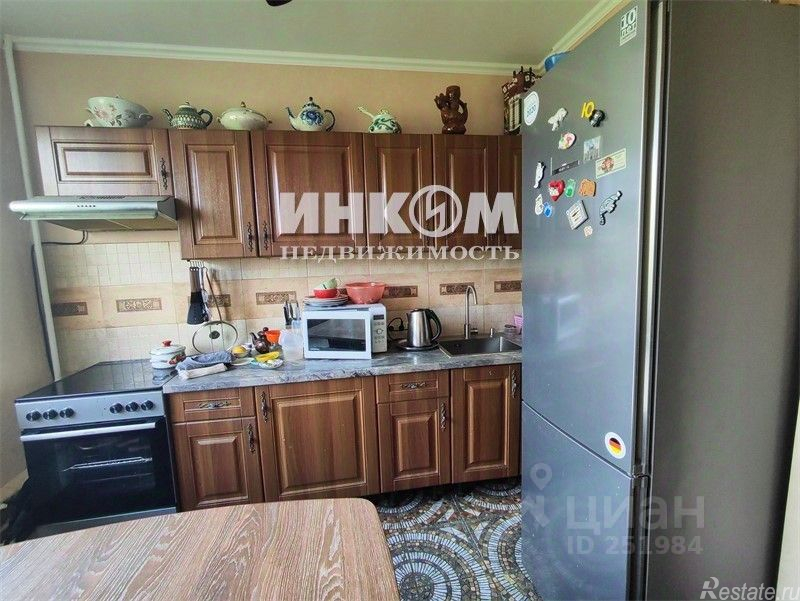 Продажа 3-комн квартиры на вторичном рынке улица Малыгина,  д. 14 к1