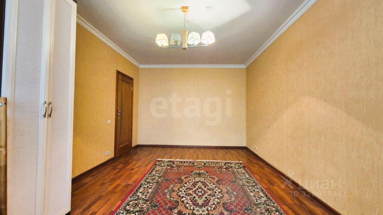 Продажа 2-комн квартиры на вторичном рынке ВНИИССОК пгт, улица Березовая, 5