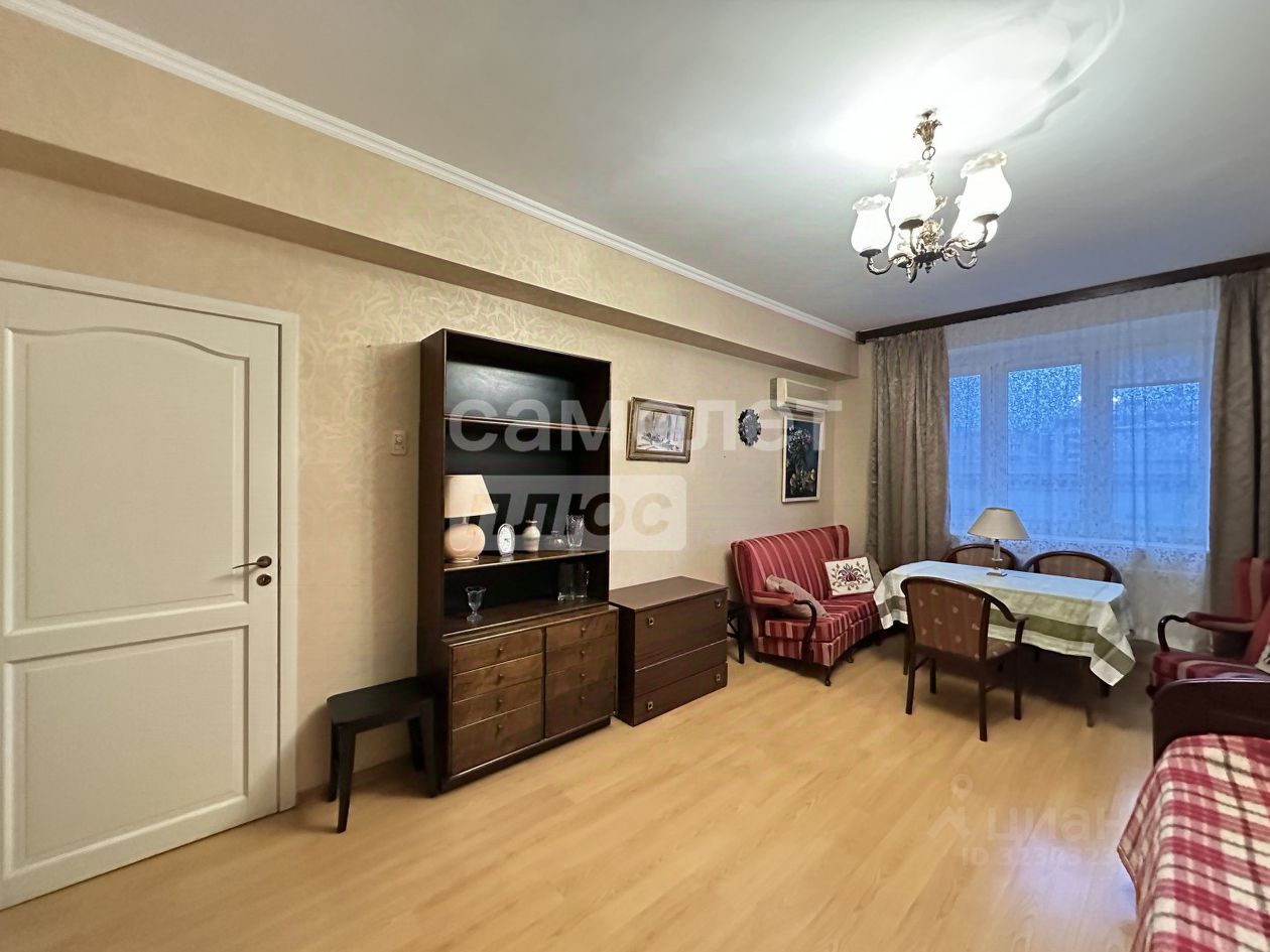 Продажа 2-комн квартиры на вторичном рынке Большая Дорогомиловская улица, 10