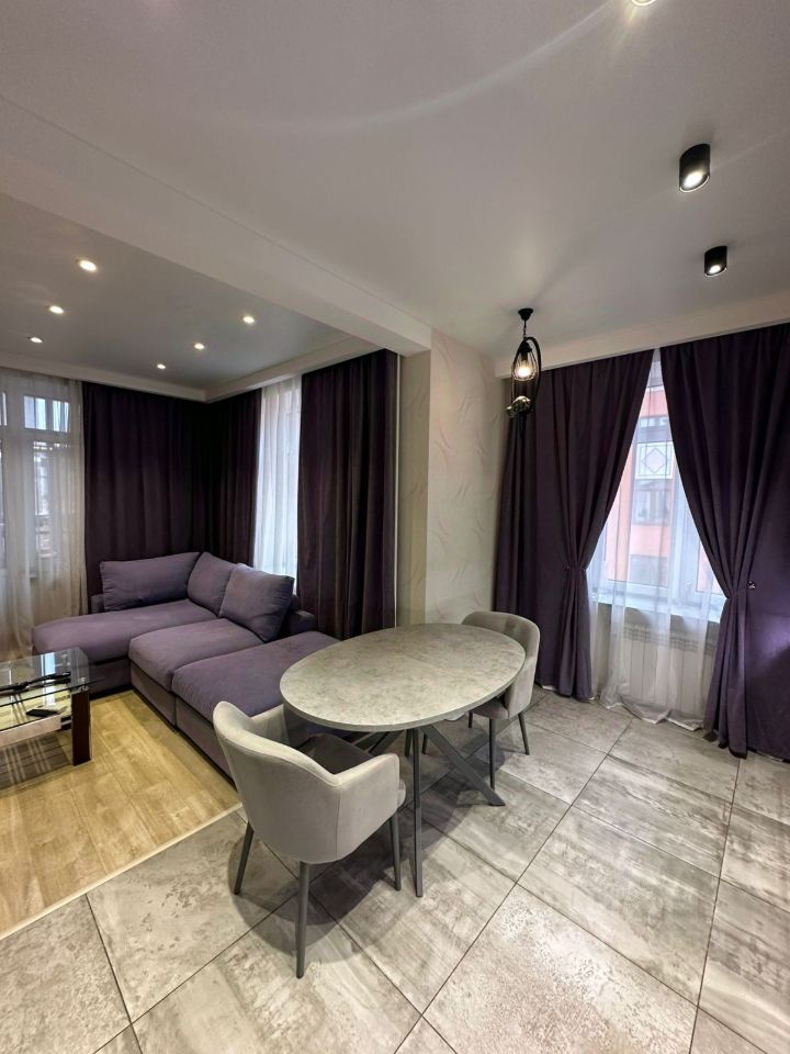 Продажа 5-комн квартиры на вторичном рынке Сабурово пгт, улица Парковая, 14