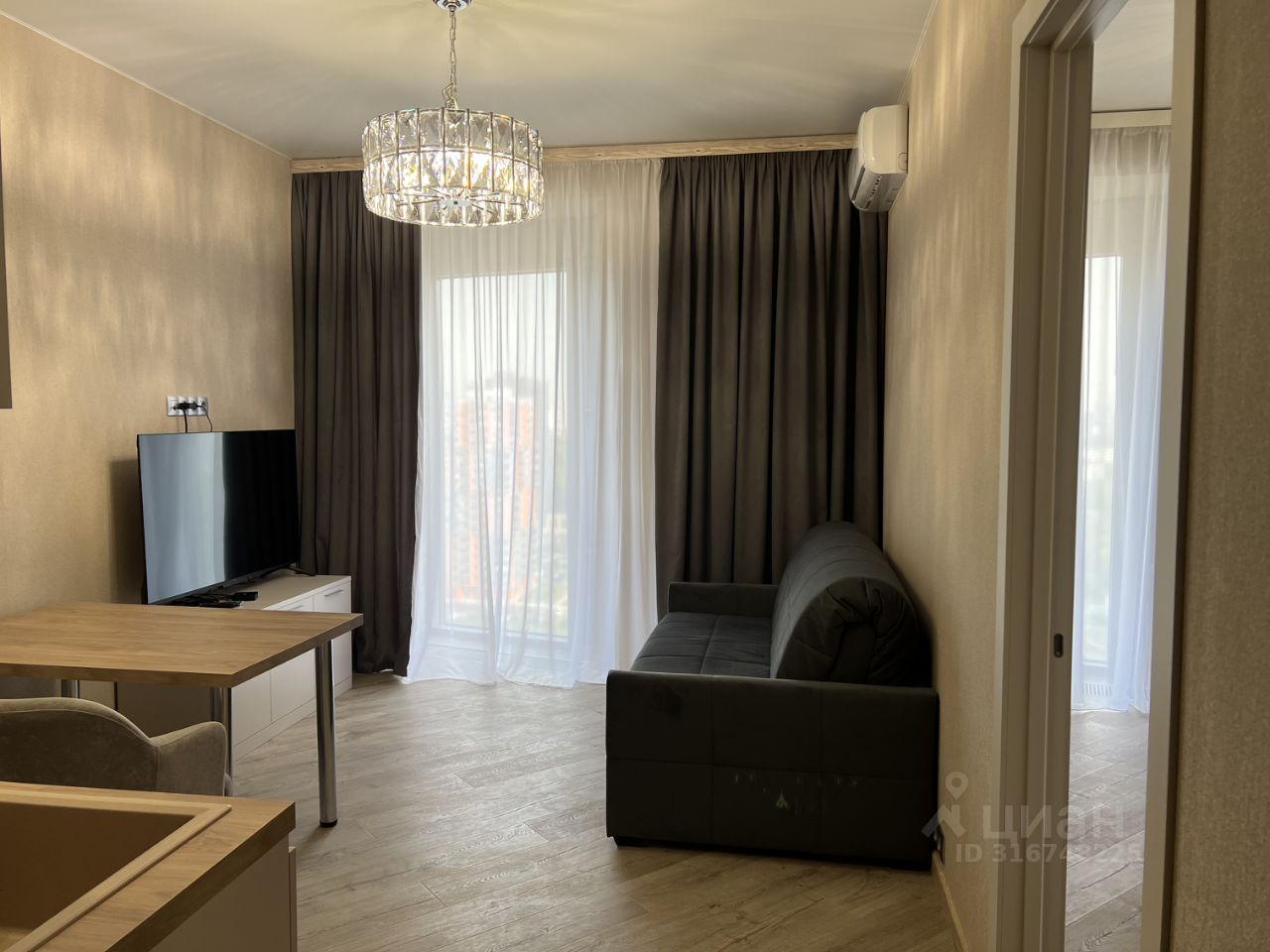 Аренда 2-комн квартиры на вторичном рынке Севастопольский проспект, 22А