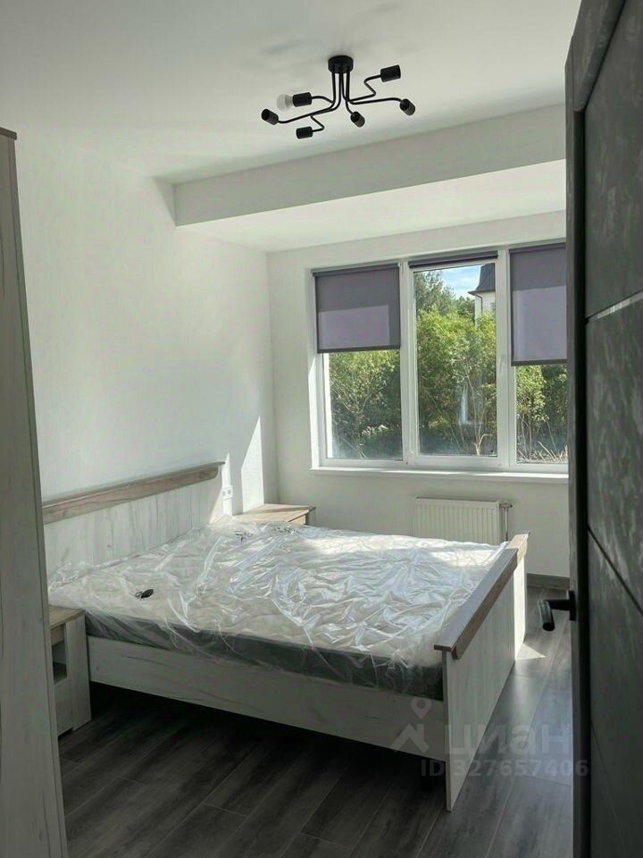 Аренда 2-комн квартиры на вторичном рынке Петергоф, улица Дивеевская, 1к1Б