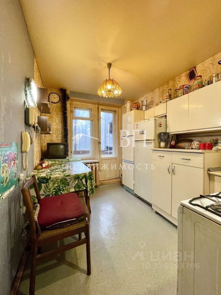 Продажа 3-комн квартиры на вторичном рынке улица Фаворского, 18