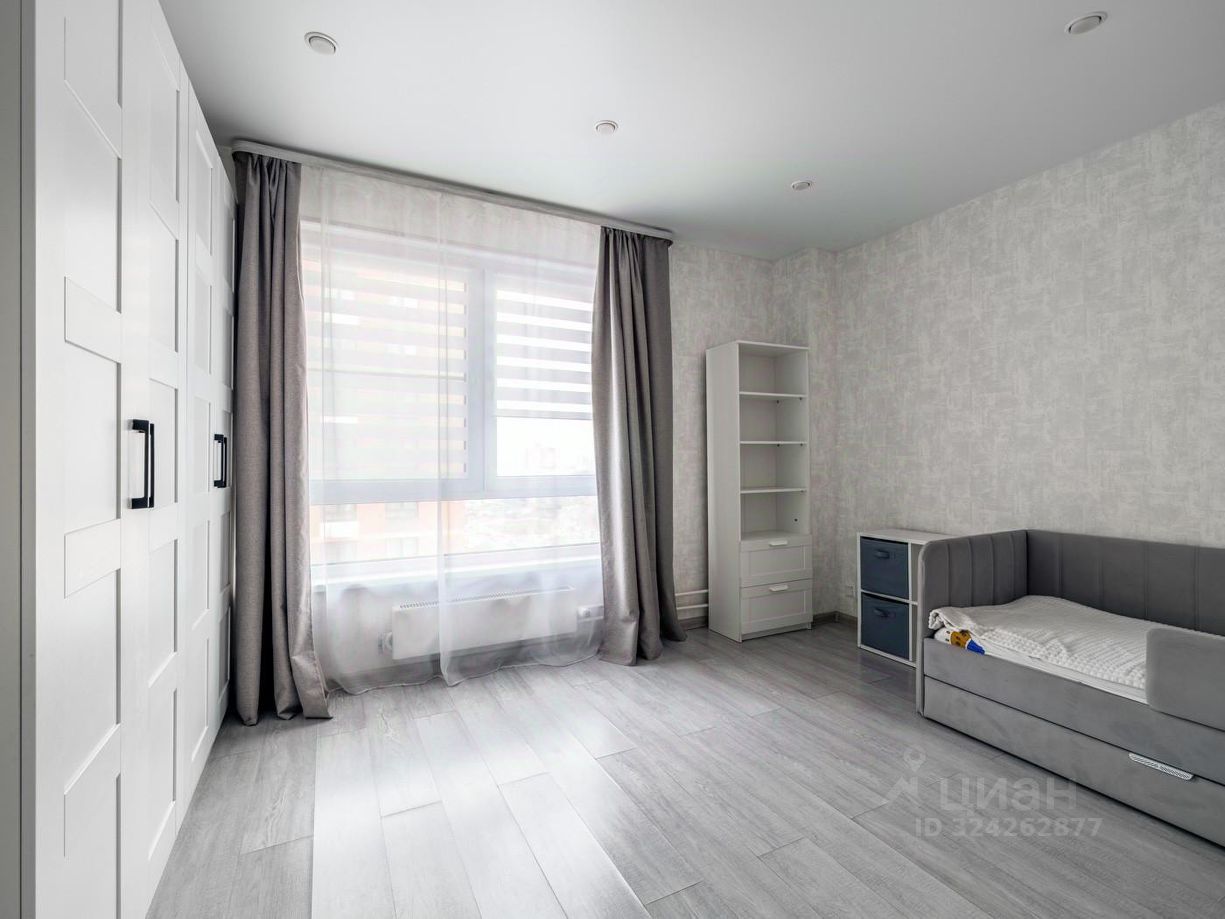 Аренда 3-комн квартиры на вторичном рынке Озерная улица, 44