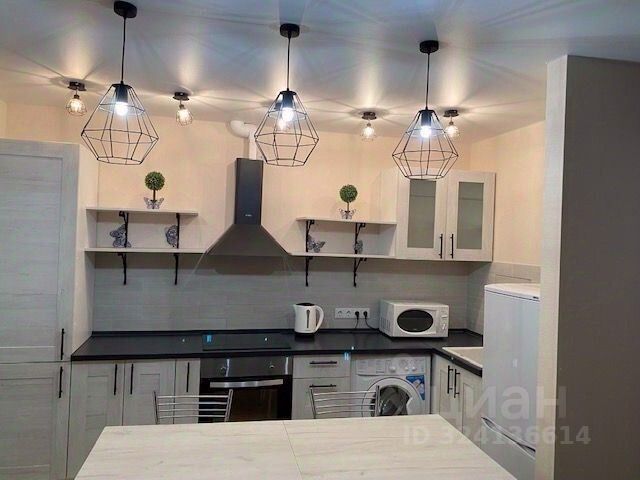 Аренда 2-комн квартиры на вторичном рынке Нагатинская набережная, 10к1