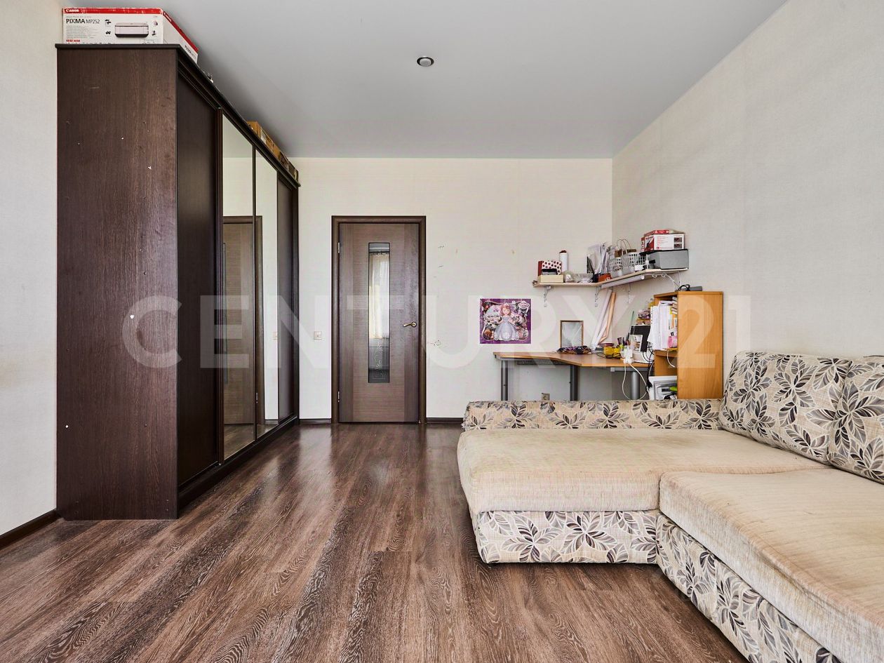 Продажа 3-комн квартиры на вторичном рынке улица Ворошилова, 25к1