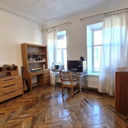 Продажа 5-комн квартиры на вторичном рынке Сапёрный пер,  д. 16/36
