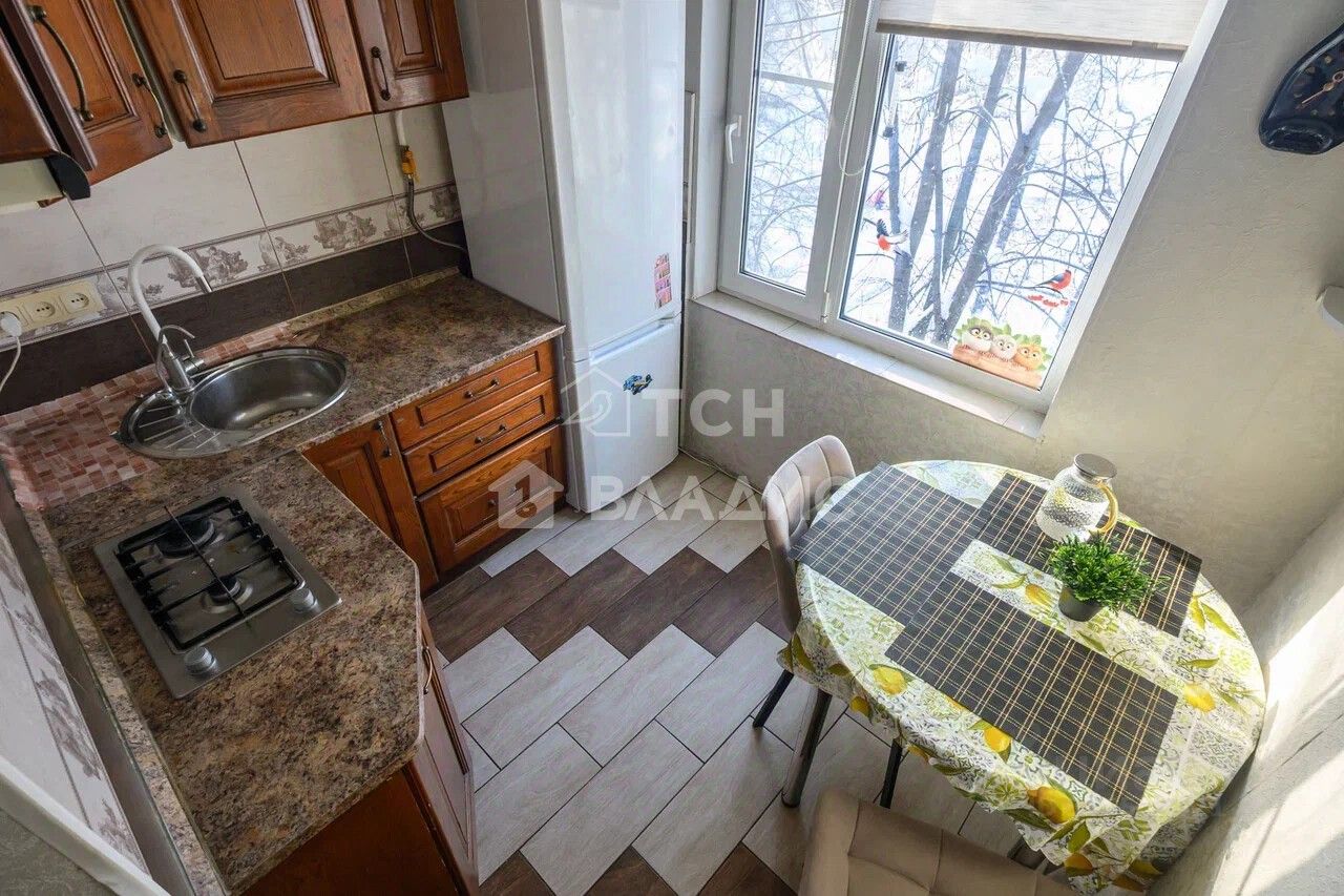Продажа 3-комн квартиры на вторичном рынке Щелково, Сиреневая улица,  д. 6/1