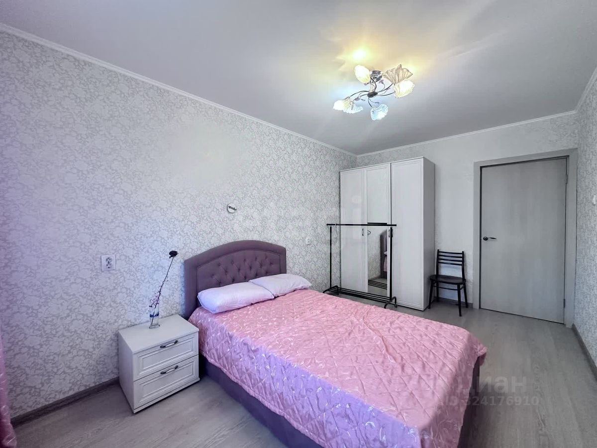 Продажа 3-комн квартиры на вторичном рынке улица Ивана Фомина, 7К1