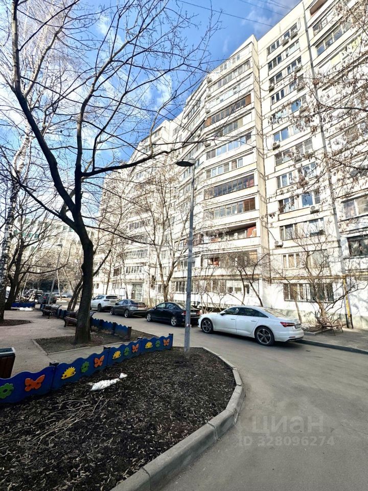 Продажа 2-комн квартиры на вторичном рынке 1-я Ямская улица, 10