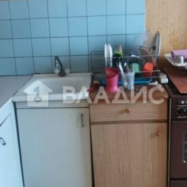 Продажа 4-комн квартиры на вторичном рынке Мичуринский пр-кт,  д. 31,  к. 1