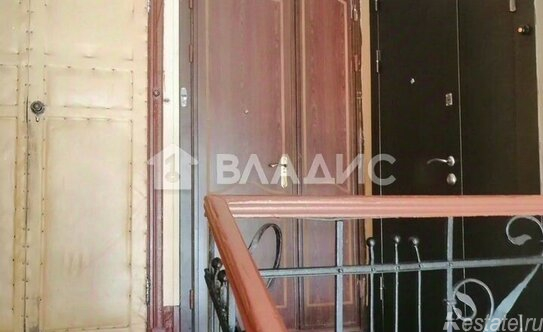 Продажа 4-комн квартиры на вторичном рынке Средний пр-кт