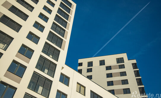 Продажа 4-комн квартиры на вторичном рынке Энергетиков пр-кт,  д. 2,  к. 1 стр 1