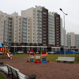 Продажа 2-комн квартиры на вторичном рынке Петергоф г, Чичеринская ул,  д. 2