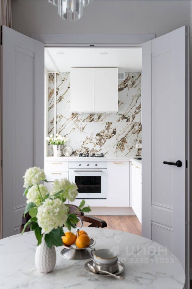 Продажа 2-комн квартиры на вторичном рынке Свободный проспект, 37/18