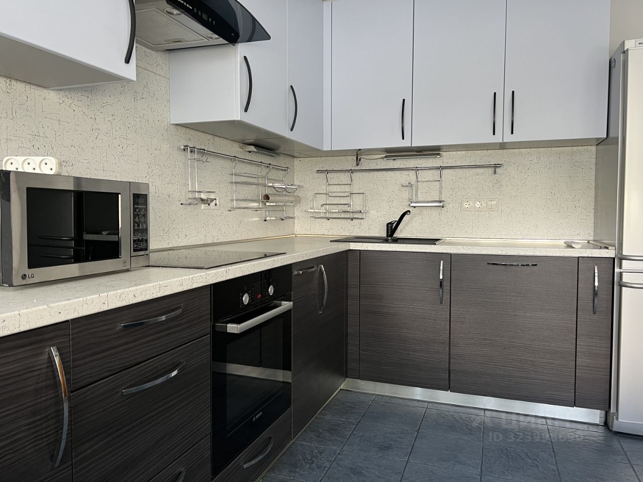 Продажа 2-комн квартиры на вторичном рынке улица Полины Осипенко, 20К1