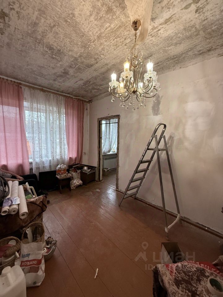 Продажа 2-комн квартиры на вторичном рынке пос. Лесной, улица Первомайская, 13
