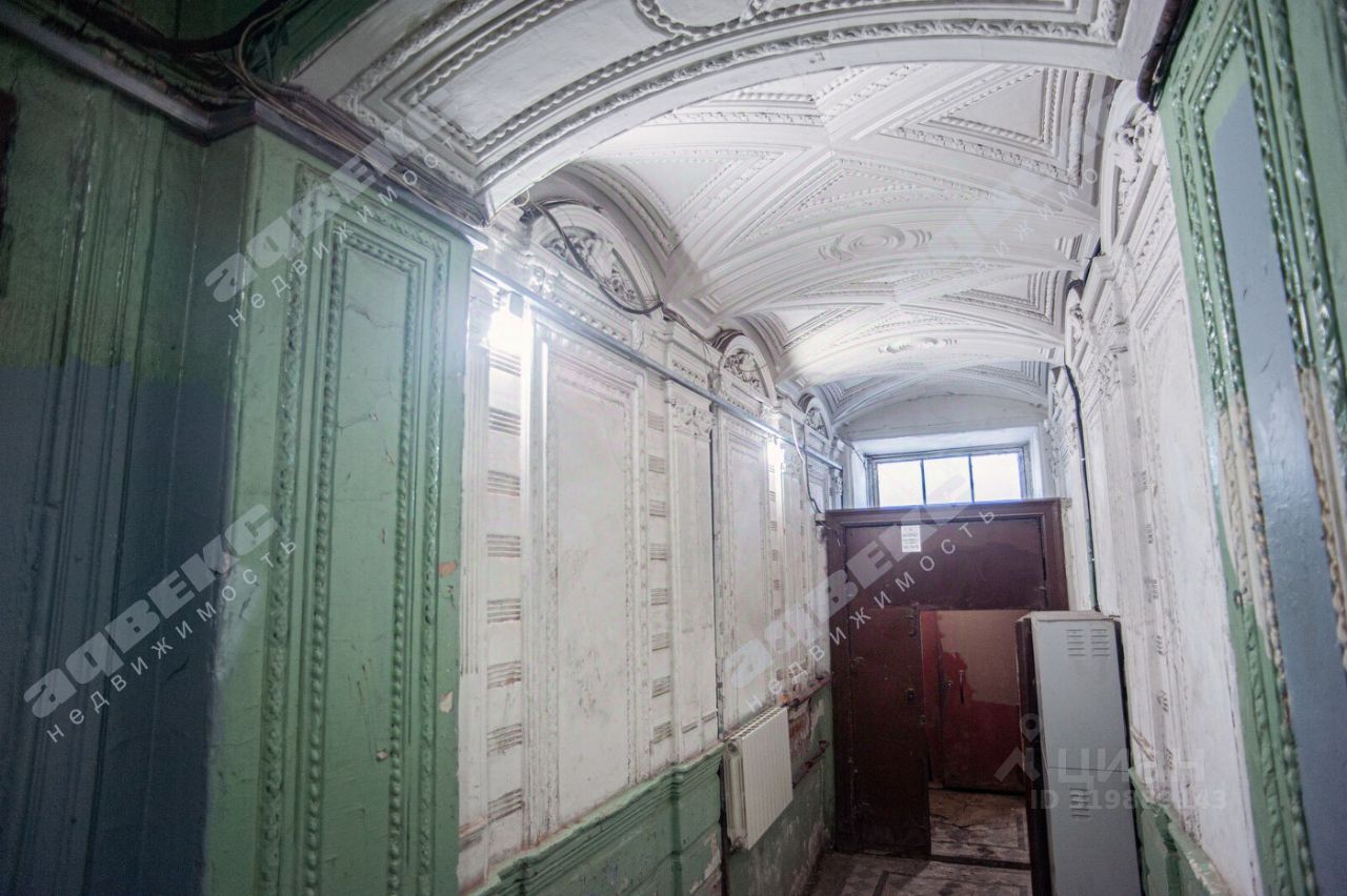 Продажа 6-комн квартиры на вторичном рынке Кирочная улица, 13