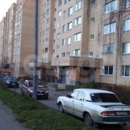 Продажа 2-комн квартиры на вторичном рынке Оболенск, пр-кт Биологов,  д. 1
