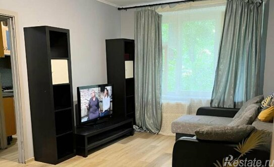 Аренда 2-комн квартиры на вторичном рынке Бебеля 2-я ул,  д. 26