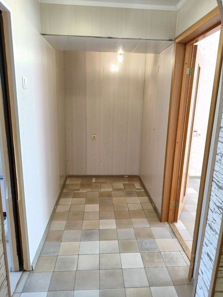 Продажа 2-комн квартиры на вторичном рынке Кириши, Волховская набережная, 14