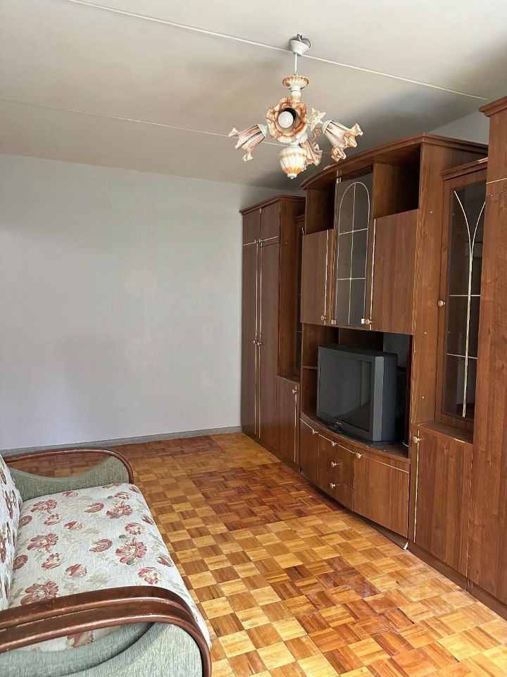 Продажа 2-комн квартиры на вторичном рынке Чехов-8 тер., с. Шарапово, улица Южная, 5