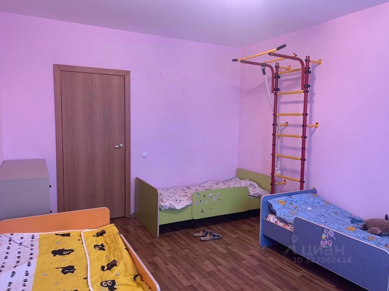 Продажа 3-комн квартиры на вторичном рынке пос. Бугры, улица Школьная, 6к2