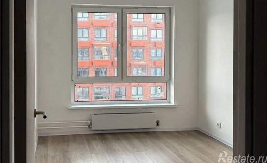 Продажа 1-комн квартиры на вторичном рынке Янино-1, ул Голландская,  д. 18,  к. 1